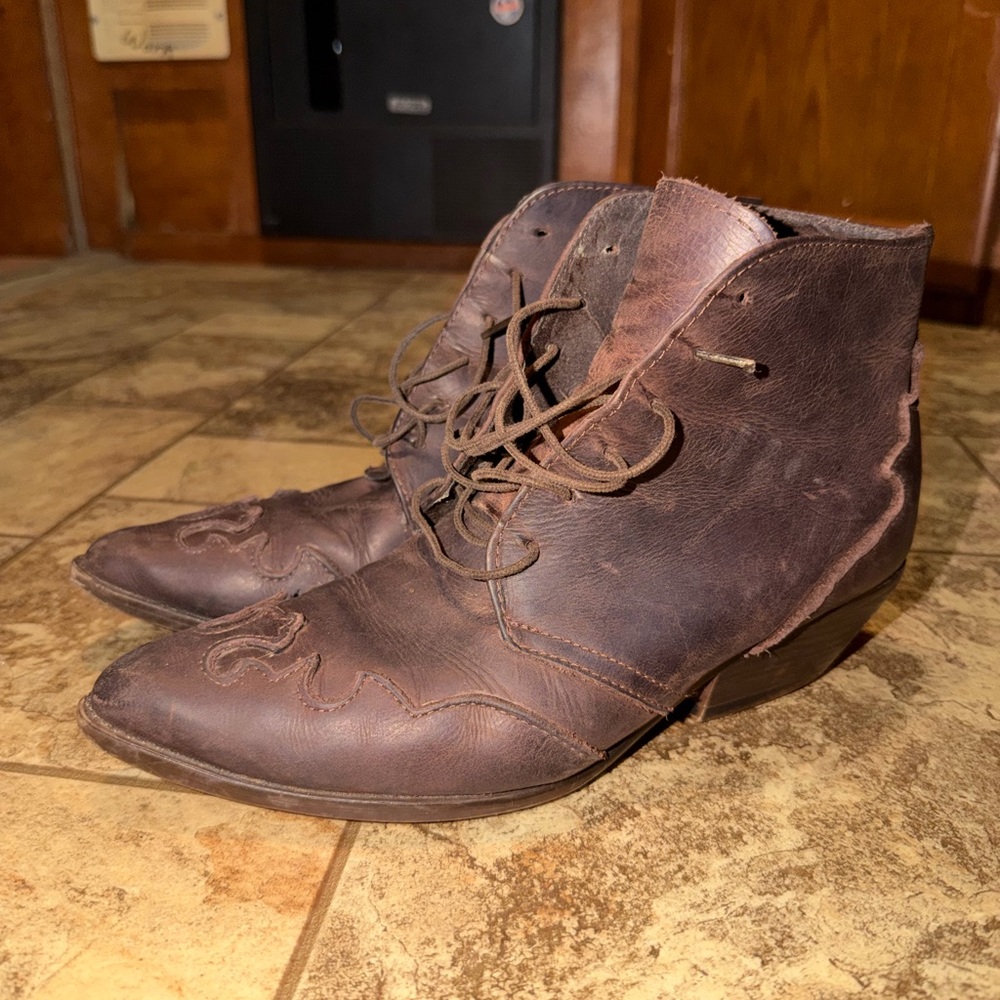 Ariat Dark Brown Leather Lace-Up Ankle Booties